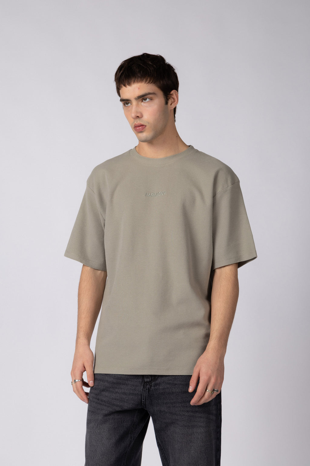 REMERA OVER HANA HARMO OLIVA