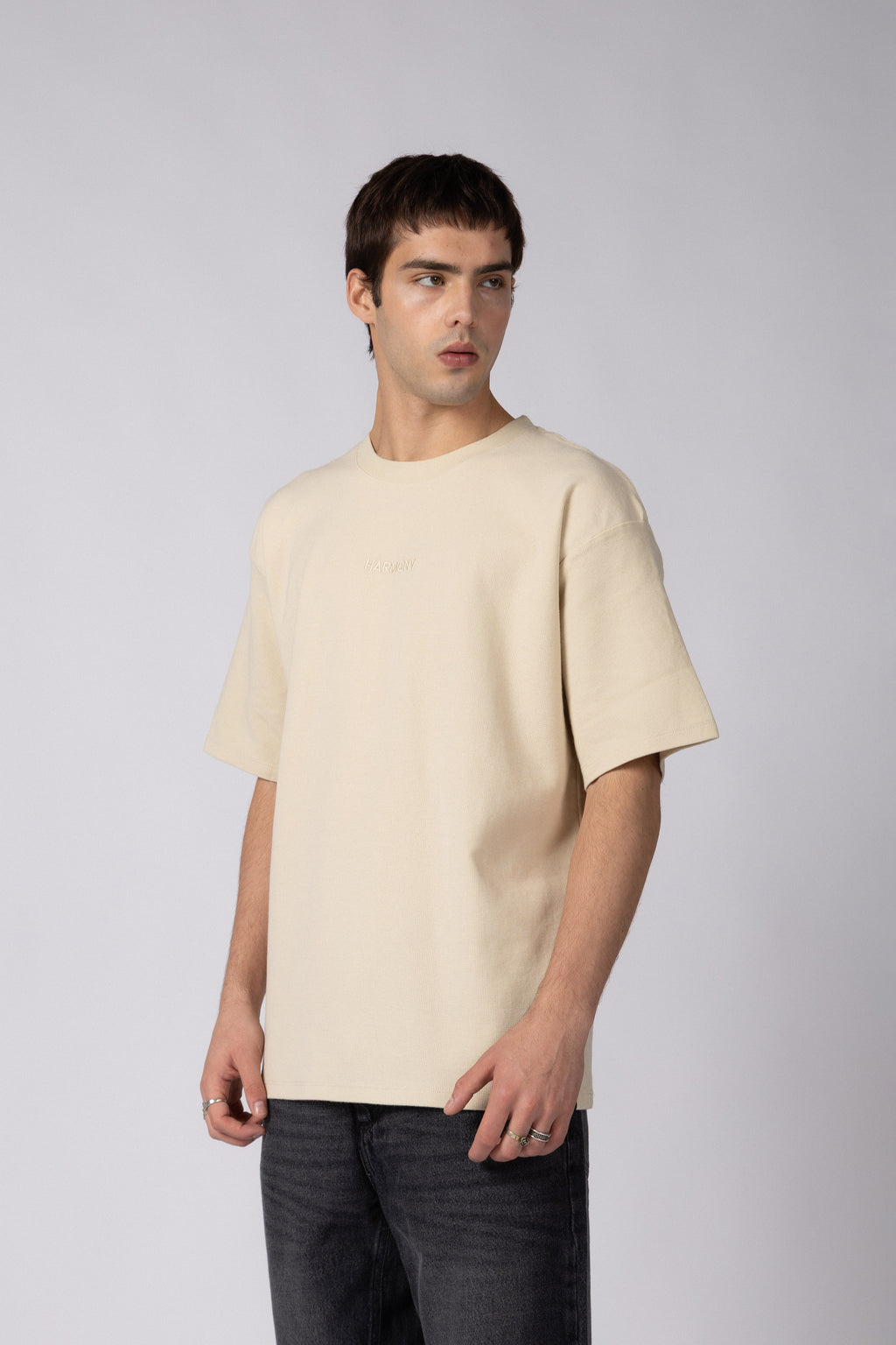 REMERA OVER HANA HARMO ARENA